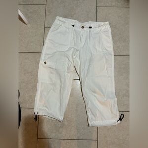 Size 10 Crop pants white